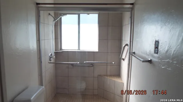 807 Stonegate Universal City, TX 78148