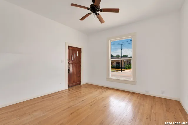 165 Division Ave Unit 1 San Antonio, TX 78214