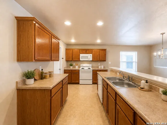 3961 Whisper Field Schertz, TX 78108