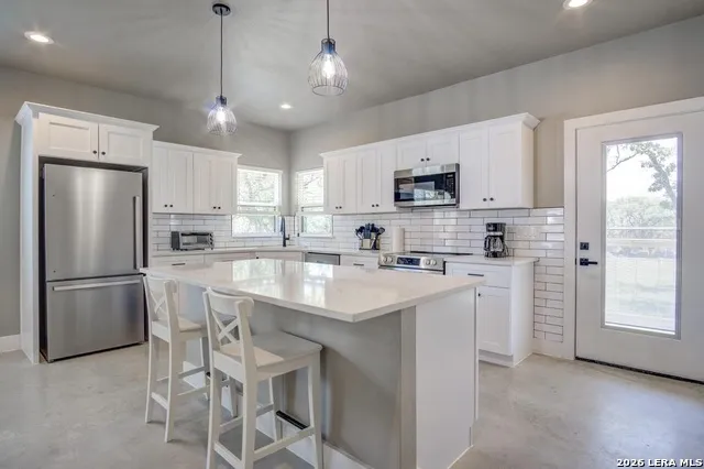 30652 Oakview Unit 5 Bulverde, TX 78163