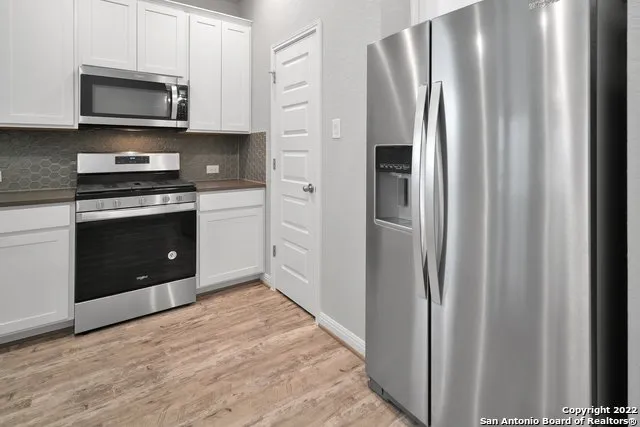 11660 BAKERSFIELD PASS San Antonio, TX 78245