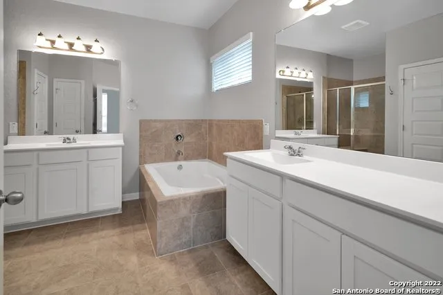 11660 BAKERSFIELD PASS San Antonio, TX 78245