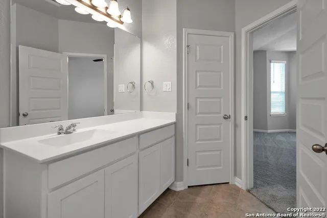 11660 BAKERSFIELD PASS San Antonio, TX 78245