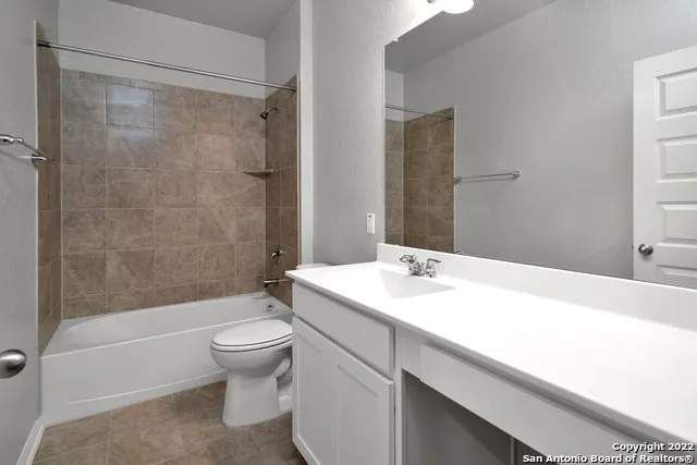 11660 BAKERSFIELD PASS San Antonio, TX 78245