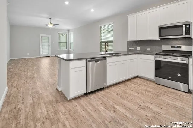11660 BAKERSFIELD PASS San Antonio, TX 78245