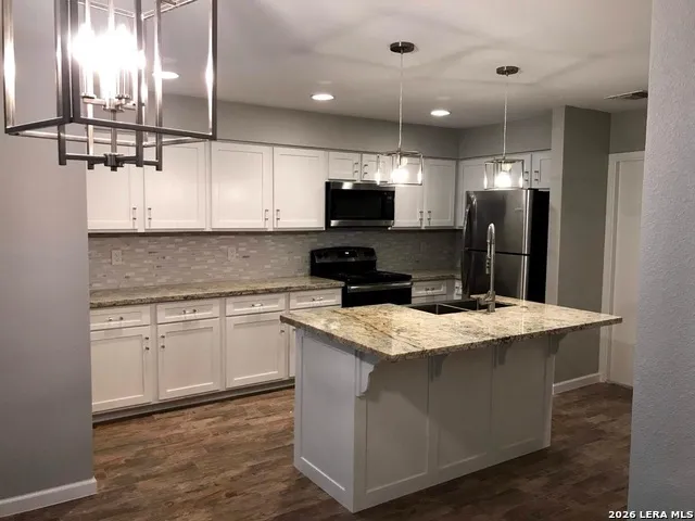 6234 Prince Charles Unit 1 San Antonio, TX 78240