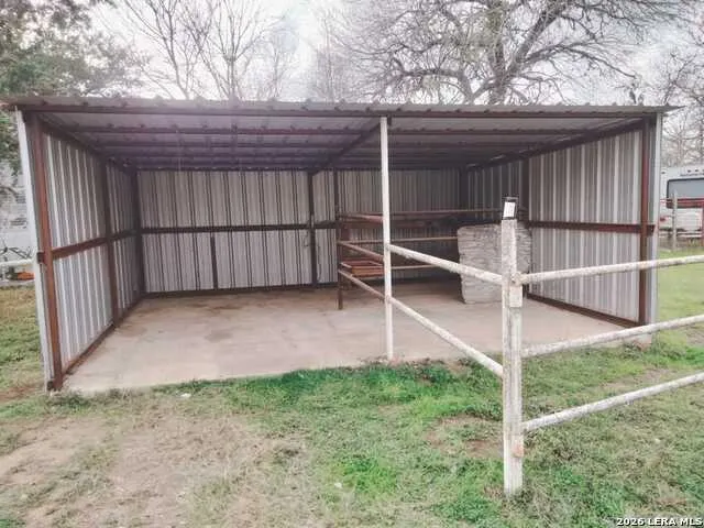 754 Rio Luna Dr Bandera, TX 78003