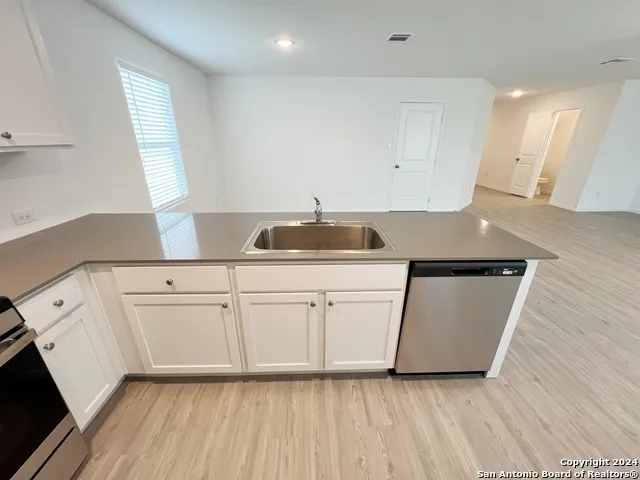 736 BULLSNAKE TRL New Braunfels, TX 78132