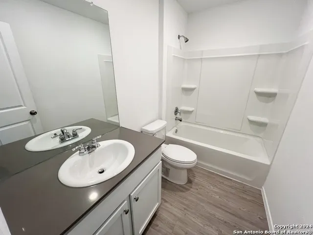 736 BULLSNAKE TRL New Braunfels, TX 78132