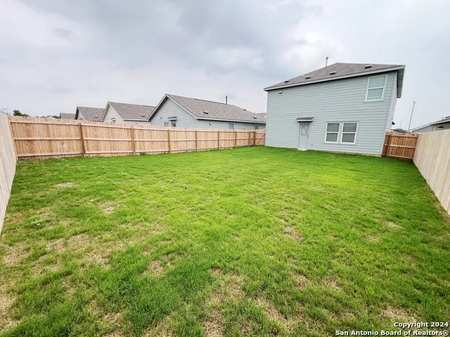 736 BULLSNAKE TRL New Braunfels, TX 78132