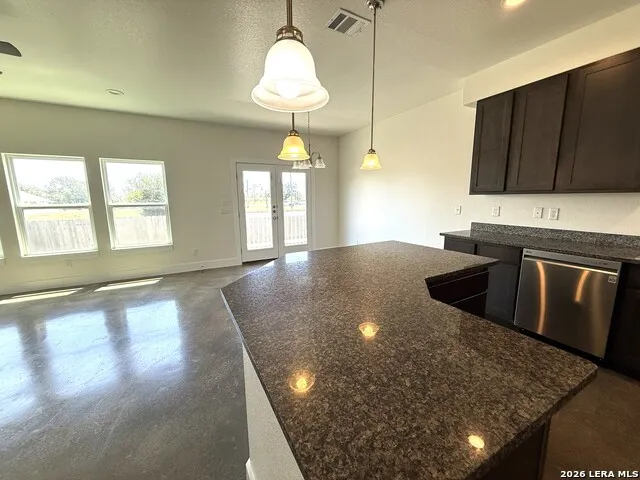 236 Sapphire Unit # 401 New Braunfels, TX 78130