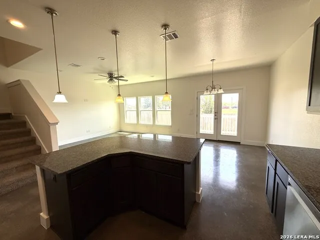 236 Sapphire Unit # 401 New Braunfels, TX 78130