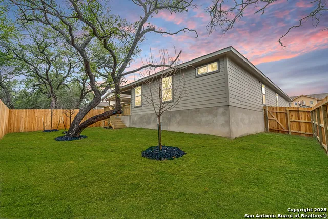 3770 COPPER RIV Bulverde, TX 78163