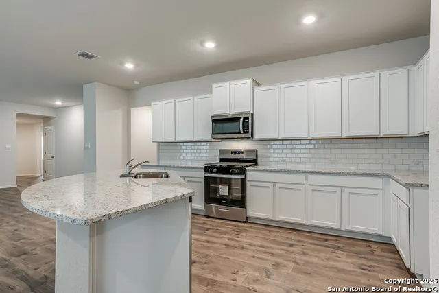3770 COPPER RIV Bulverde, TX 78163