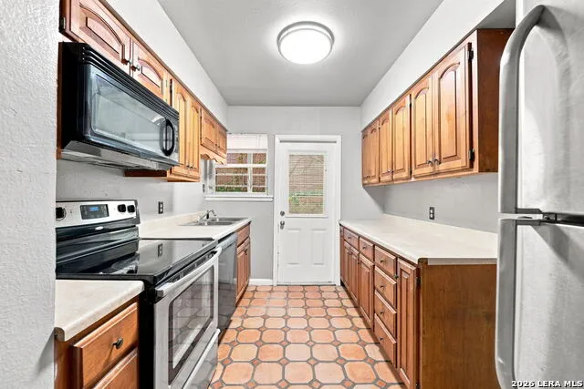 1157 Garraty Unit B Terrell Hills, TX 78209