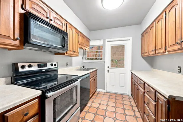 1157 Garraty Unit B Terrell Hills, TX 78209
