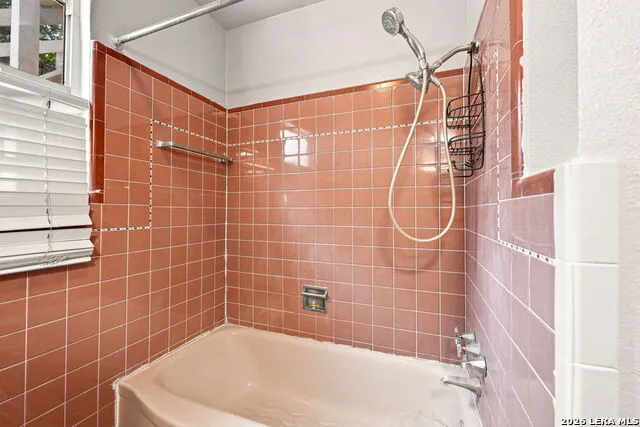 1157 Garraty Unit B Terrell Hills, TX 78209