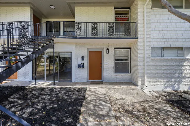 1157 Garraty Unit B Terrell Hills, TX 78209