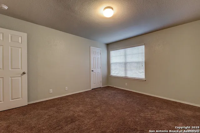 10907 Cimarron Cove Universal City, TX 78148