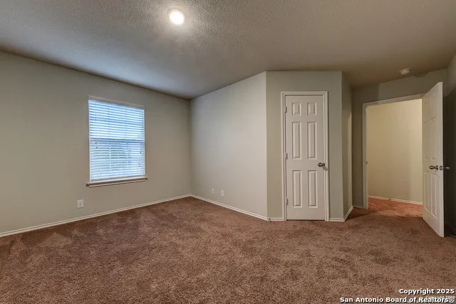 10907 Cimarron Cove Universal City, TX 78148