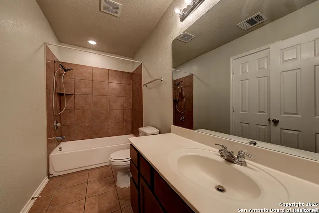 10907 Cimarron Cove Universal City, TX 78148