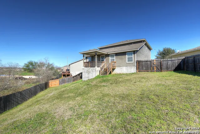 10907 Cimarron Cove Universal City, TX 78148