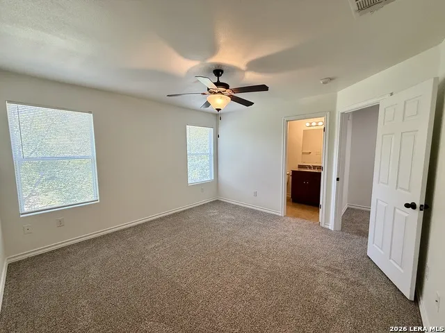 91 PLAZA DR Unit 2 Universal City, TX 78148