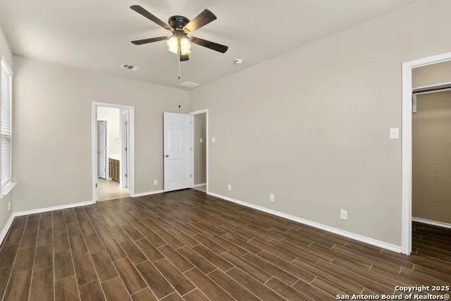 10814 MUSTANG OAK DR San Antonio, TX 78254