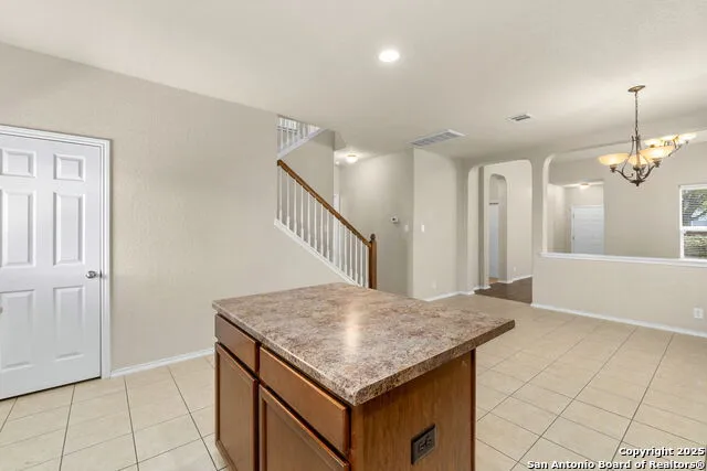 10814 MUSTANG OAK DR San Antonio, TX 78254