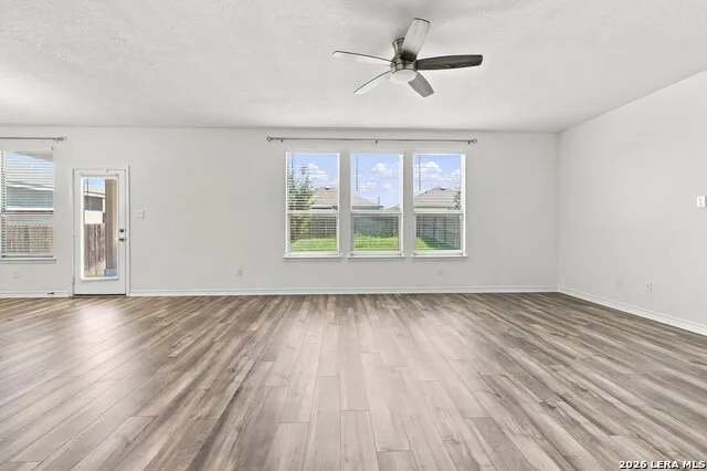 3802 PUTNAM FLDS Converse, TX 78109