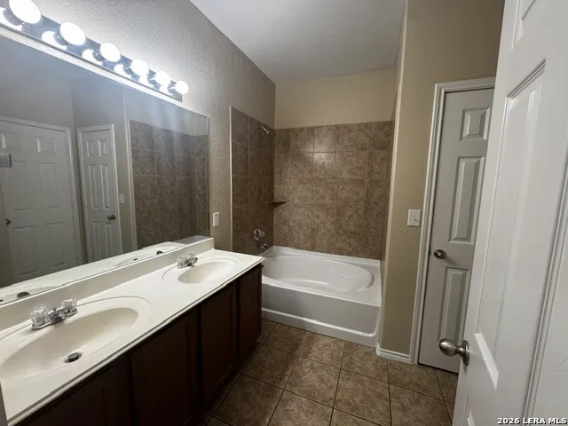 10310 ROYAL EST San Antonio, TX 78245