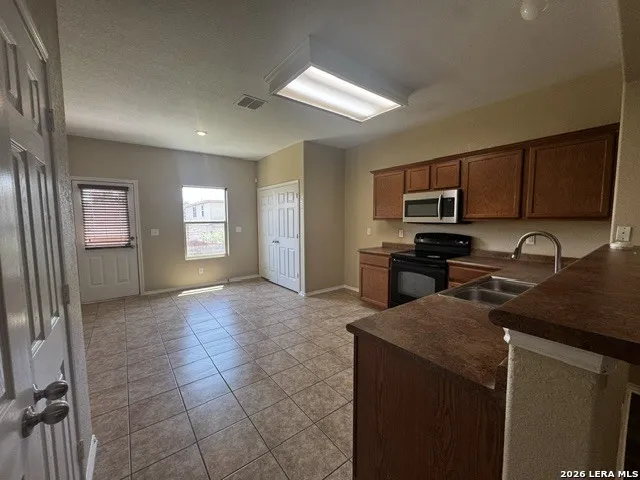 10310 ROYAL EST San Antonio, TX 78245