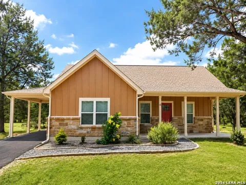 7206 STATE HIGHWAY 16 S Unit 1