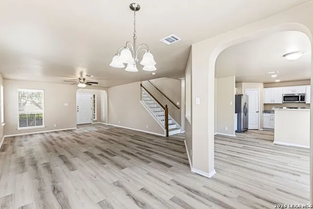 8050 CHISOS OAK DR San Antonio, TX 78223