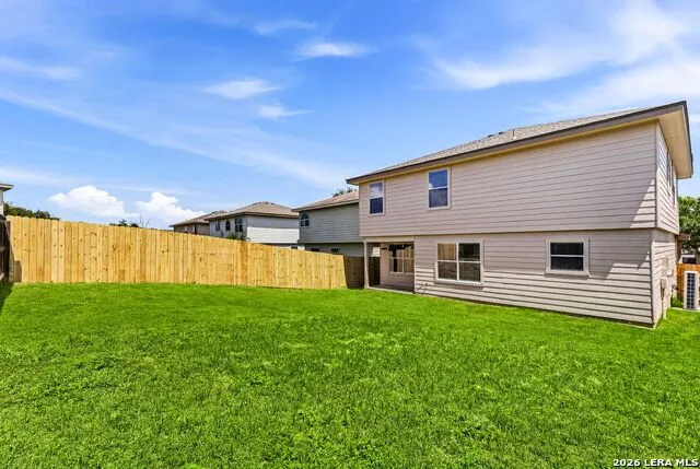 8050 CHISOS OAK DR San Antonio, TX 78223