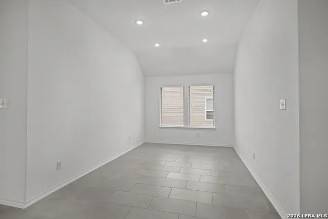 4964 Park Mnr Marion, TX 78124