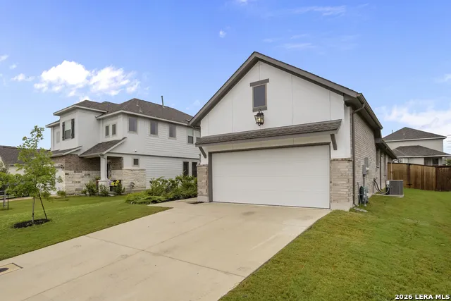 4964 Park Mnr Marion, TX 78124