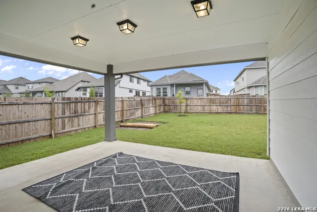 4964 Park Mnr Marion, TX 78124