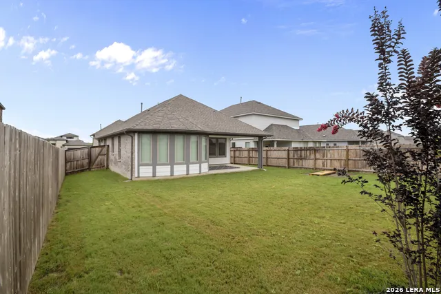 4964 Park Mnr Marion, TX 78124