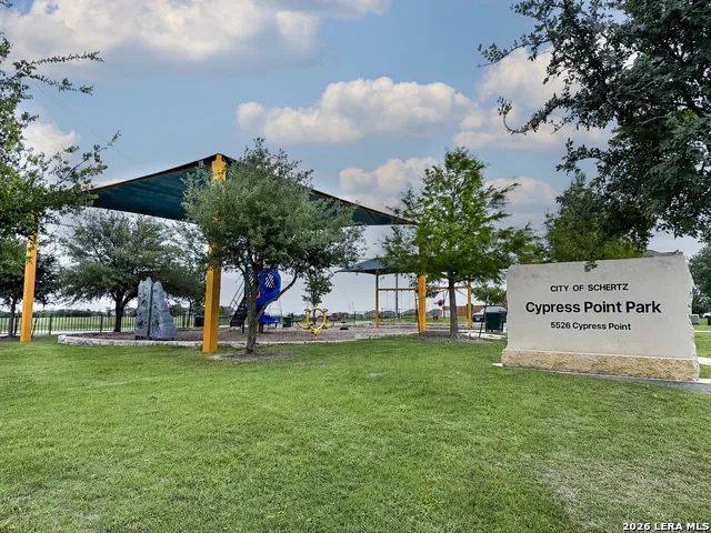 4964 Park Mnr Marion, TX 78124