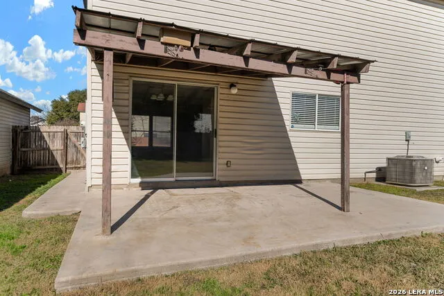 7038 Cole Creek Converse, TX 78109