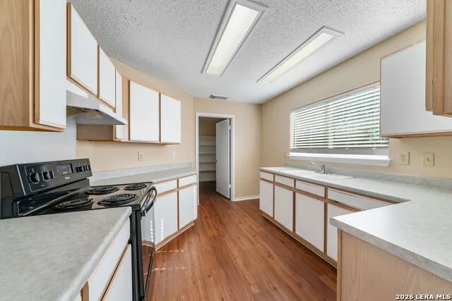 7038 Cole Creek Converse, TX 78109