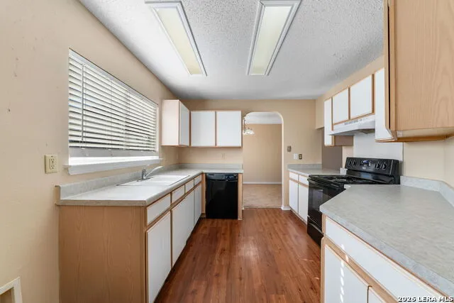 7038 Cole Creek Converse, TX 78109