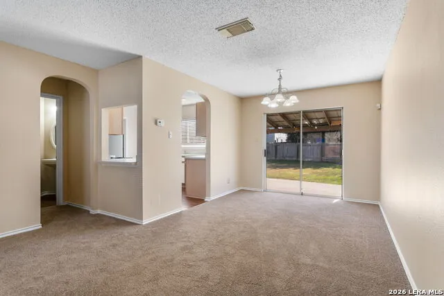 7038 Cole Creek Converse, TX 78109