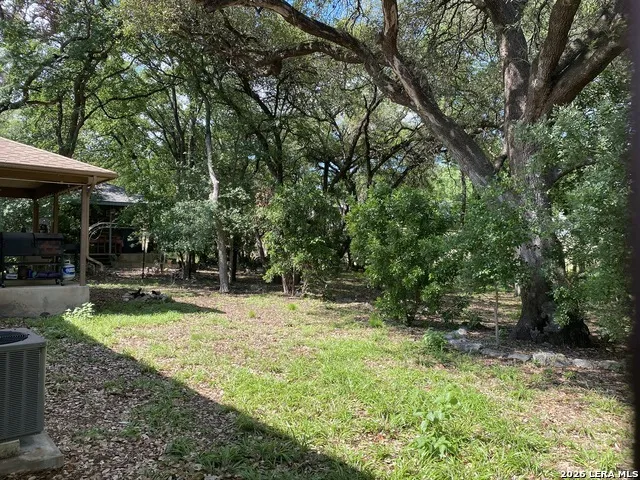 570 BEVERLY LN New Braunfels, TX 78130