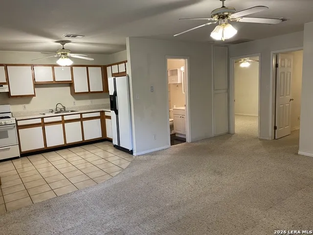 570 BEVERLY LN New Braunfels, TX 78130