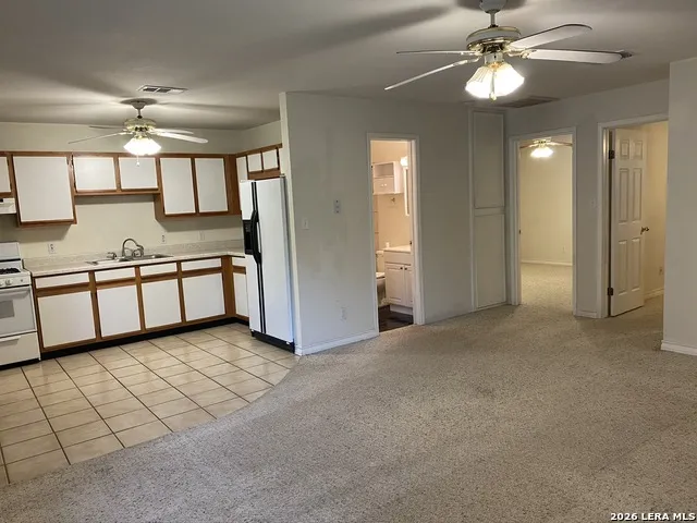 570 BEVERLY LN New Braunfels, TX 78130