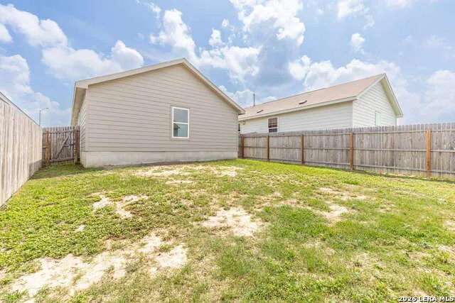 4136 COVE FLS San Antonio, TX 78223