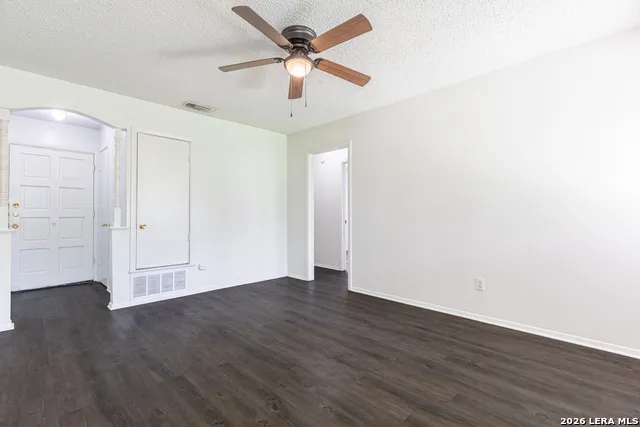 4910 TENNYSON DR San Antonio, TX 78217