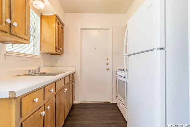 4910 TENNYSON DR San Antonio, TX 78217